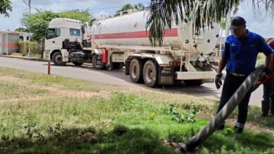 Limpian red de aguas servidas en Cedeño