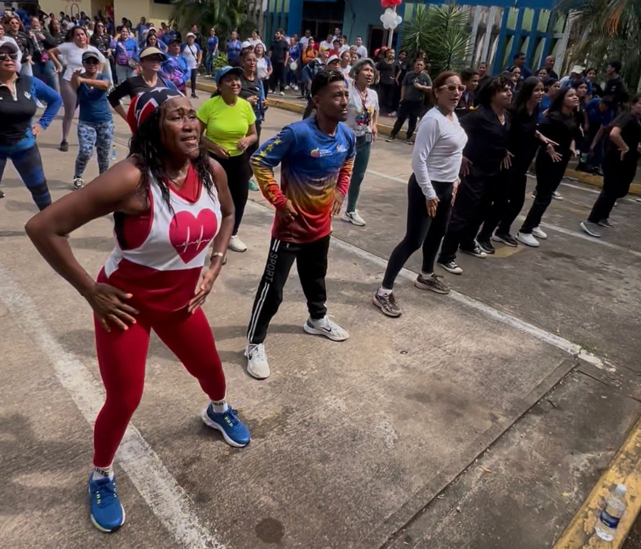 Con una caminata y bailoterapia promueven el cuidado del corazón en Maturín