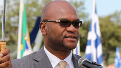 El embajador sudafricano 'Nathi' Mthethwa fallece en París en lo que apunta a ser un suicidio