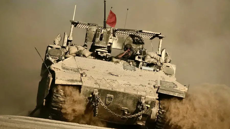 Israel intensifica sus ataques en Gaza y advierte a la población civil.