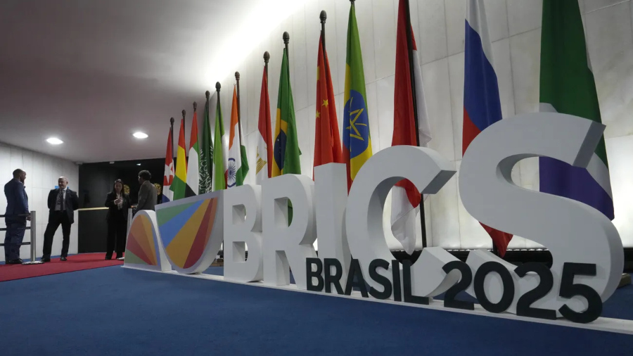 BRICS se une contra la "guerra comercial" de EE.UU. y discute una respuesta conjunta