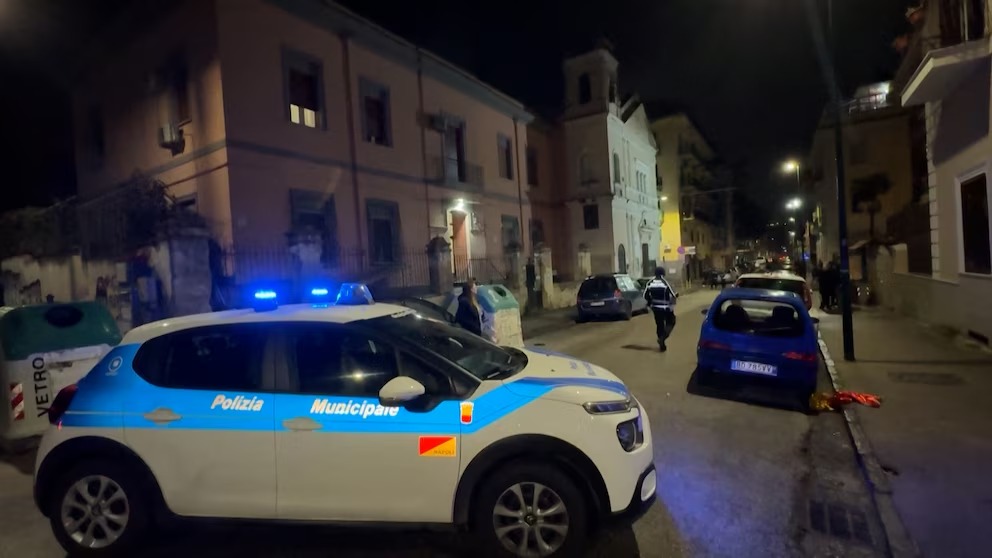 Milán: Muere anciana tras ser aplastada por un hombre que se lanzó de un edificio
