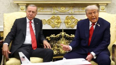 Trump ofrece a Turquía levantar sanciones "casi de inmediato" si abandona el crudo ruso