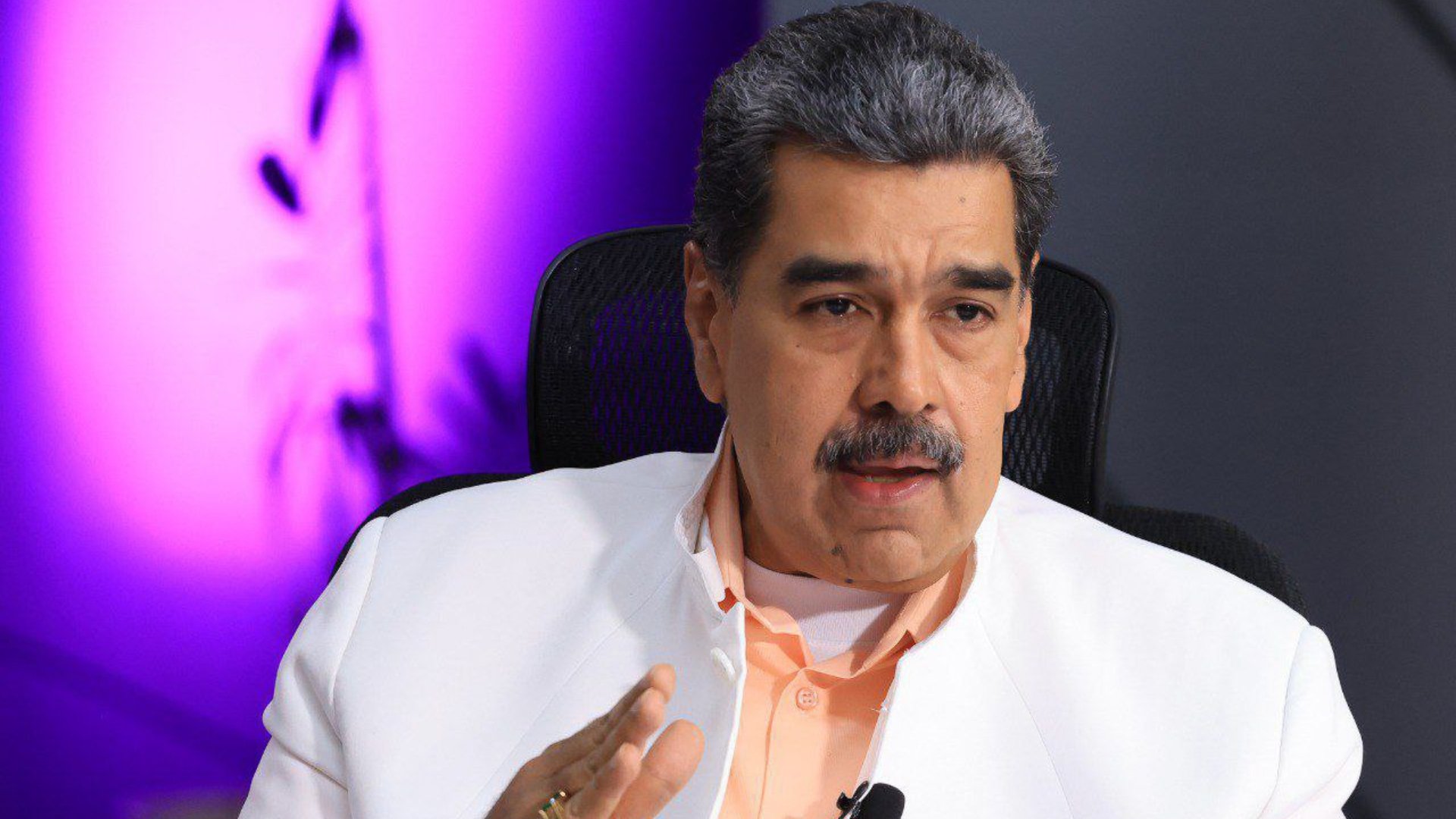 Maduro anuncia que la actividad comercial navideña inician el miércoles 1.° de octubre
