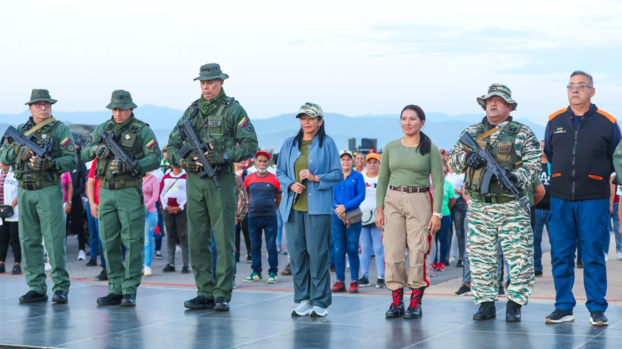 "No se atrevan": Delcy Rodríguez advierte a gobiernos de Trinidad y Tobago y Guyana que no se sumen a planes de agresión de EE.UU.