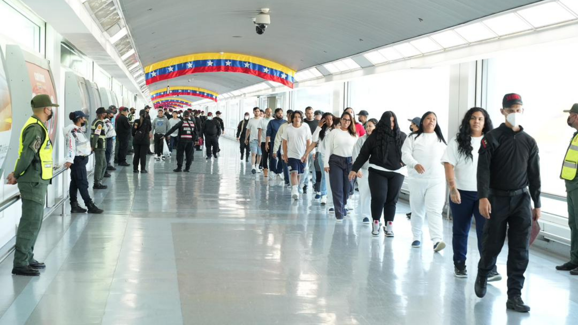 Plan Gran Misión Vuelta a la Patria: Arriba a Maiquetía el vuelo 82 con 283 migrantes venezolanos desde Texas, EE. UU.