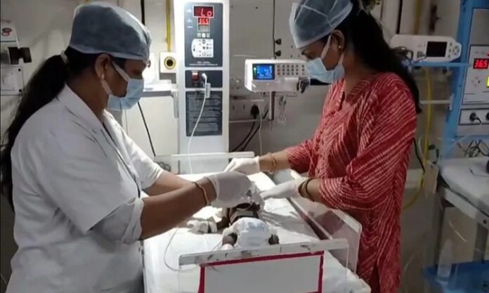 Bebé de 20 días fue enterrada viva en India