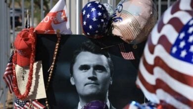 EE.UU.: Seis extranjeros pierden sus visas por publicaciones sobre la muerte del activista Charlie Kirk