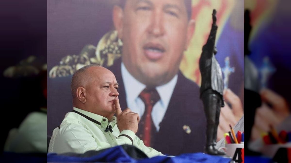 Cabello critica a la "derecha extremista" por no defender a migrantes venezolanos en EE. UU.