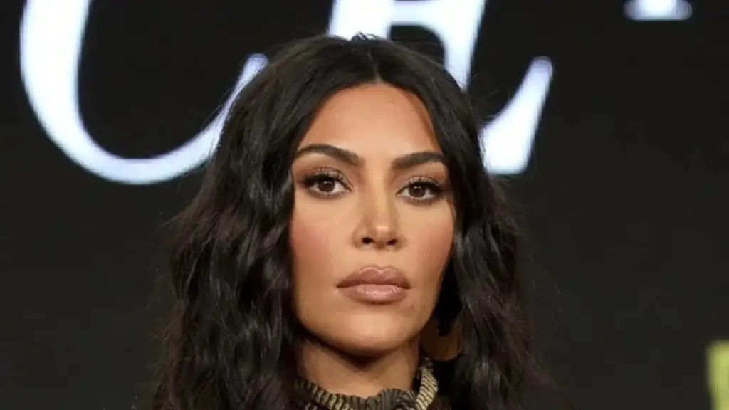 Kim Kardashian confiesa que fue diagnosticada con un pequeño aneurisma cerebral
