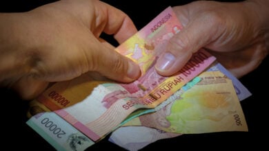"Ella nunca fue feliz conmigo": Hombre cambia a su esposa infiel por una vaca y $300 en Indonesia