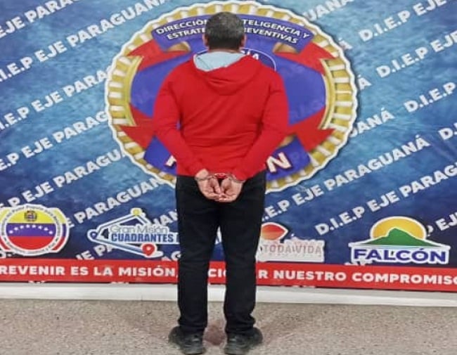 Detenido en Falcón un hombre que golpeó a su pareja con puños tras una reunión