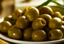 Las aceitunas, ricas en grasas buenas, pueden ser peligrosas para personas con hipertensión o problemas renales