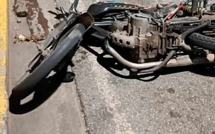 Comerciante muere en colisión de motos en Maracay