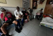 Pacientes de diálisis en Maturín piden arreglo de máquinas y dotación de sillas