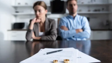 El trabajo es el detonante del 70 % de los divorcios, según nuevo informe