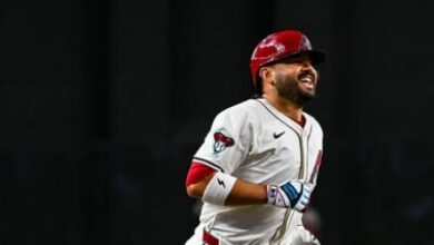 Eugenio Suárez gana el premio Luis Aparicio 2025