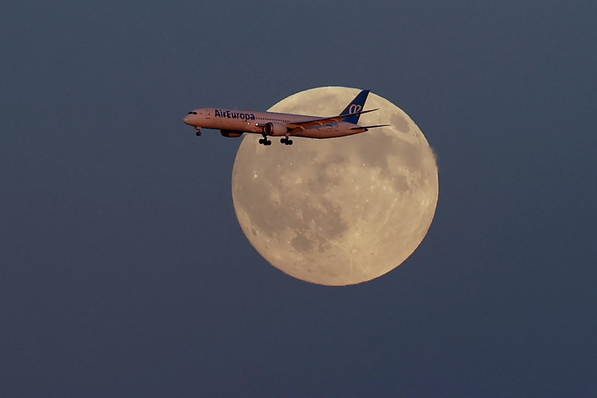 Si te perdiste la superluna, ¡el cielo de octubre trae 2 lluvias de meteoros!