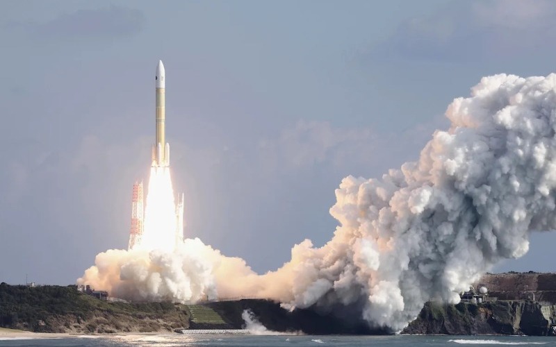 Japón lanza con éxito nave de carga no tripulada hacia la EEI