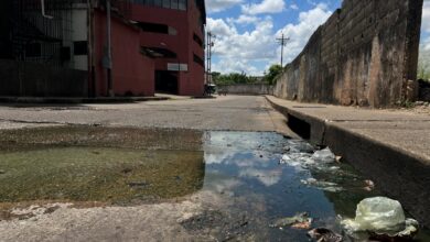 Alrededor de 20 viviendas de La Muralla afectadas por desborde de cloacas
