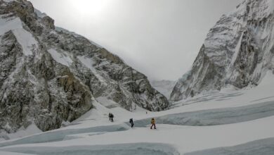 Más de 900 personas quedan atrapadas en el Monte Everest