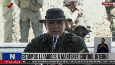 Padrino López insta al pueblo a prepararse y organizarse ante posibles acciones de EE. UU.