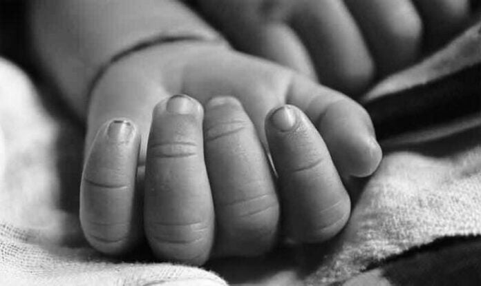 Niña de dos años muere tras caer en un tanque de agua