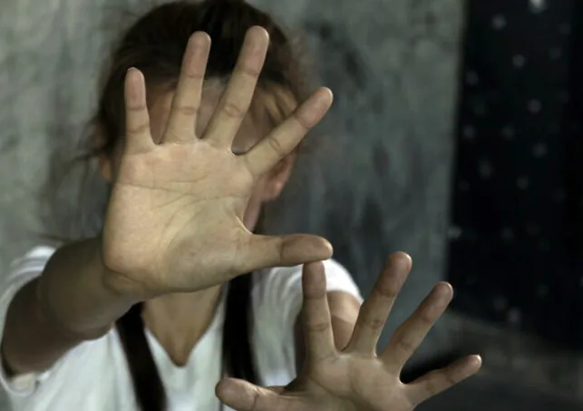 Pastor en Brasil abusaba de sus hijos y los obligaba a ver los crímenes, además de forzarlas a rezar tras las agresiones