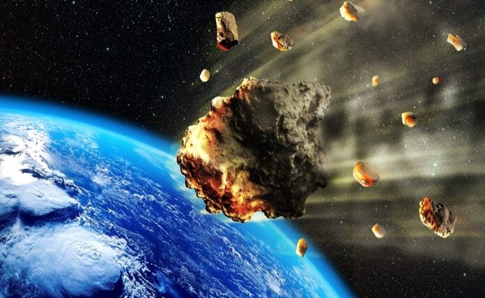 Pequeño asteroide fue detectado al pasar a una distancia crítica de nuestro planeta