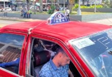 Choferes de carritos por puestos continúan cobrando altos precios del pasaje