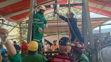 Recuperan cinco cadáveres de los mineros atrapados por inundación en El Callao
