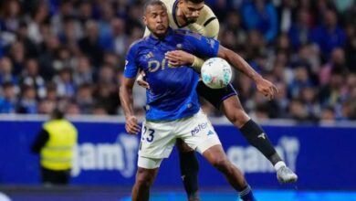 Rondón celebra su gol 100 en Europa dándole un punto vital al Real Oviedo