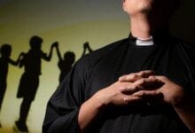 Detienen a exsacerdote por tomar a una joven y su familia como rehenes