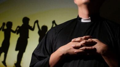 Detienen a exsacerdote por tomar a una joven y su familia como rehenes