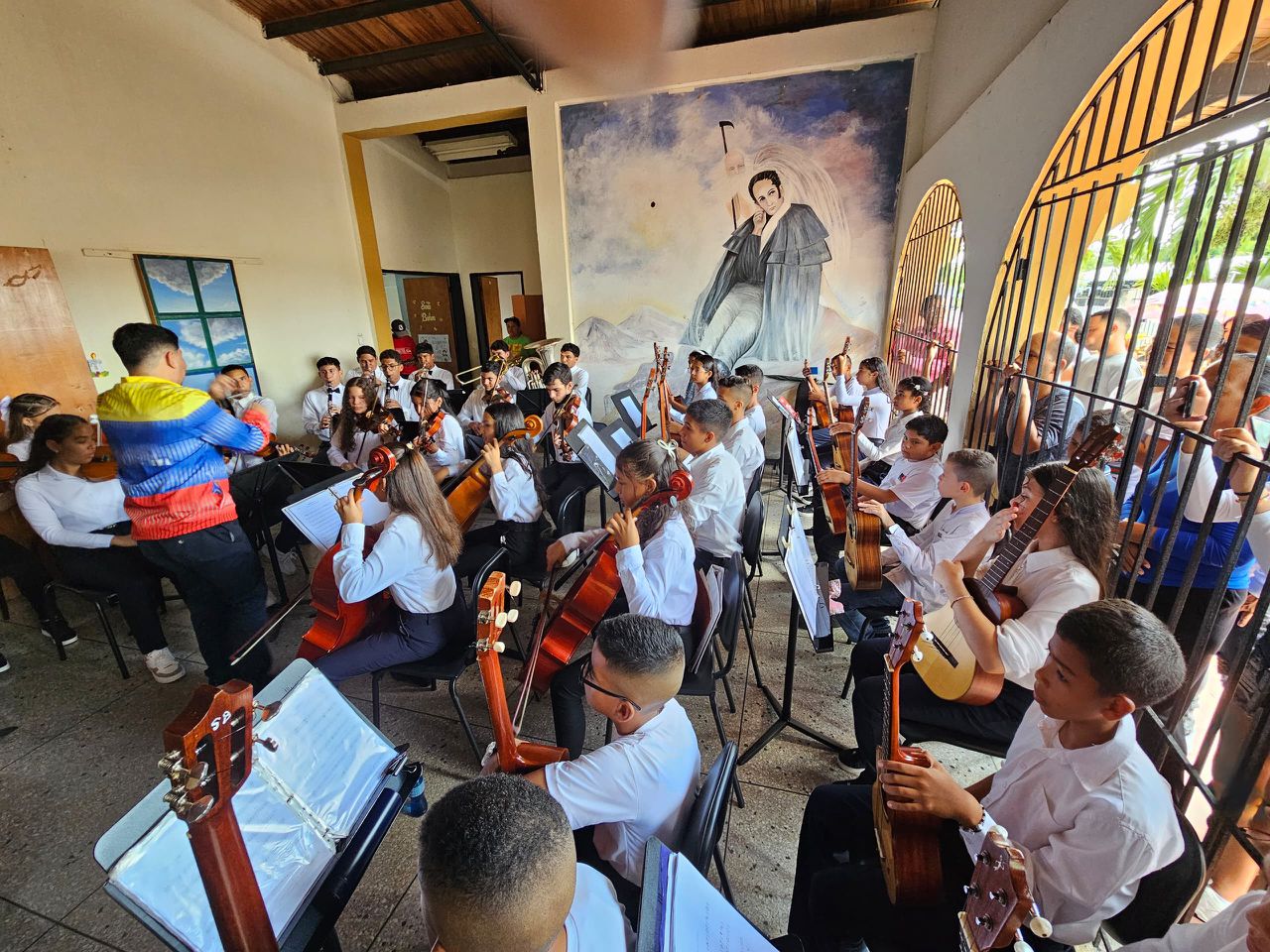 Senderos del Arte fortalece la identidad cultural de Santa Bárbara y Aguasay