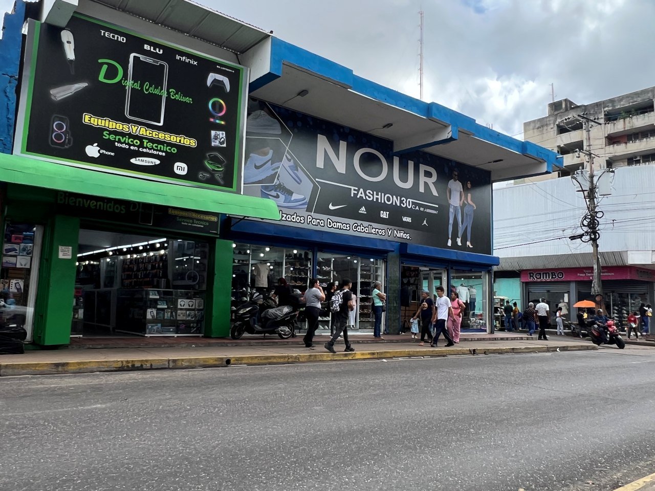 Tiendas en Maturín abrieron sus puerta con normalidad este lunes 20 de octubre