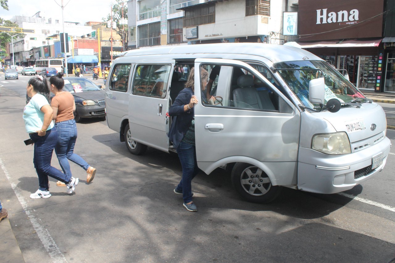 Estudiantes y adultos mayores denuncian maltratos en el transporte público de maturín