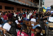 Bachilleres de la Unesr realizan elección del movimiento estudiantil