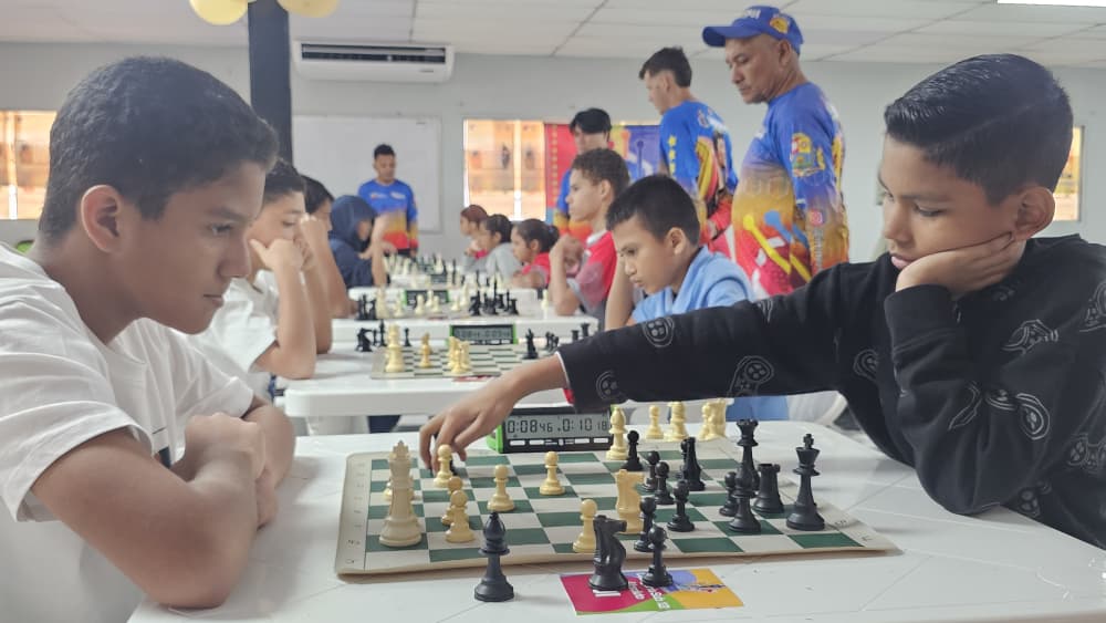Maturín selecciona a 8 jóvenes ajedrecistas para la siguiente fase de los JUDENACOM 2025