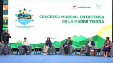 En este sentido, Rodríguez hizo un llamado a la justicia ambiental, rechazando que se obligue a los pueblos del Sur, que tienen la menor huella de carbono