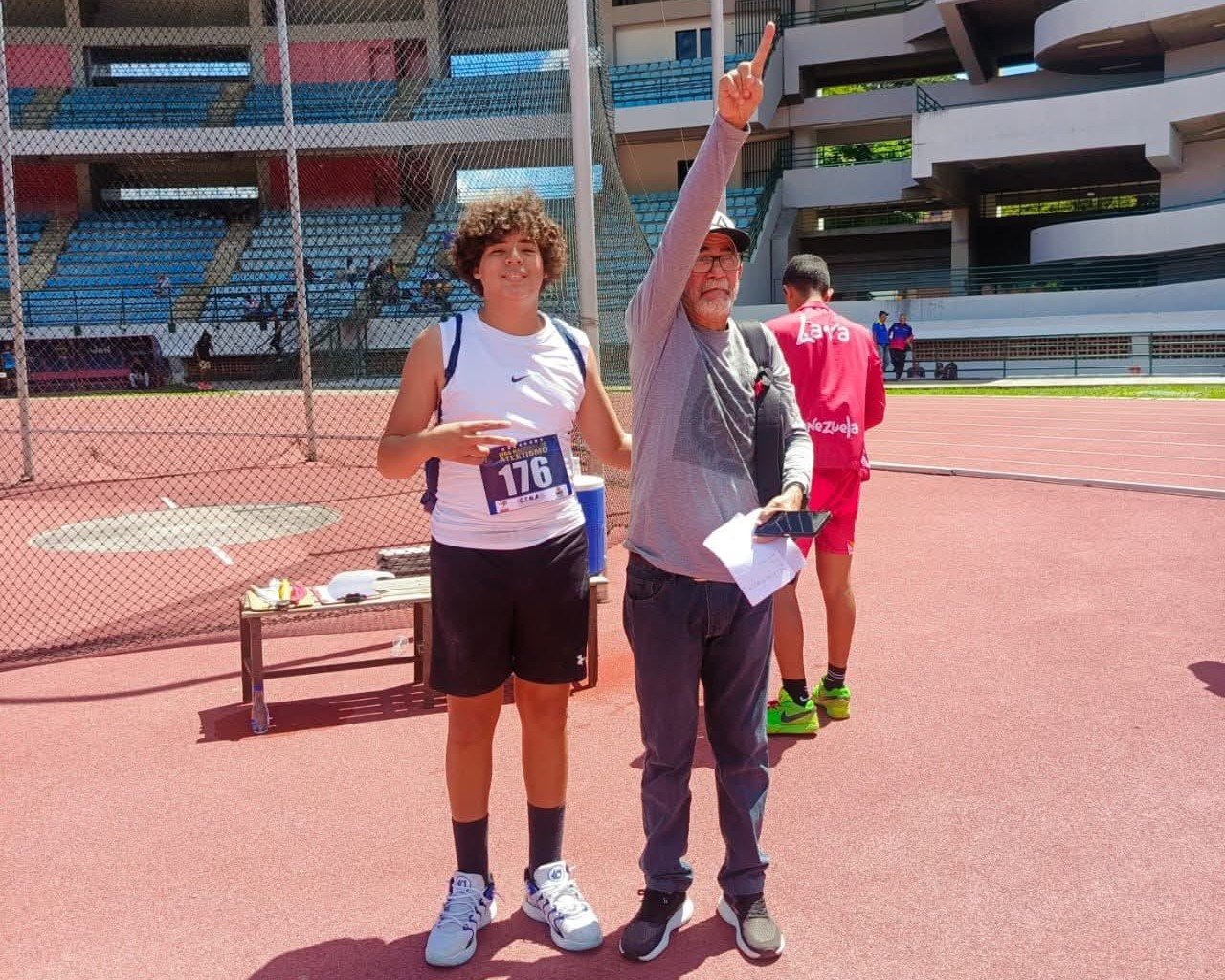 El monaguense José Ferrer lanza 46,57 m en disco y clasifica a los Juegos Sudamericanos Escolares
