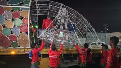 Inician decoración navideña y adecuación de plazas para el disfrute familiar