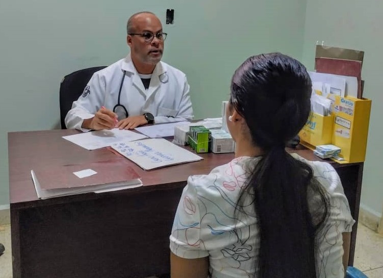 Endocrinología del Humnt supera las mil 100 consultas anuales