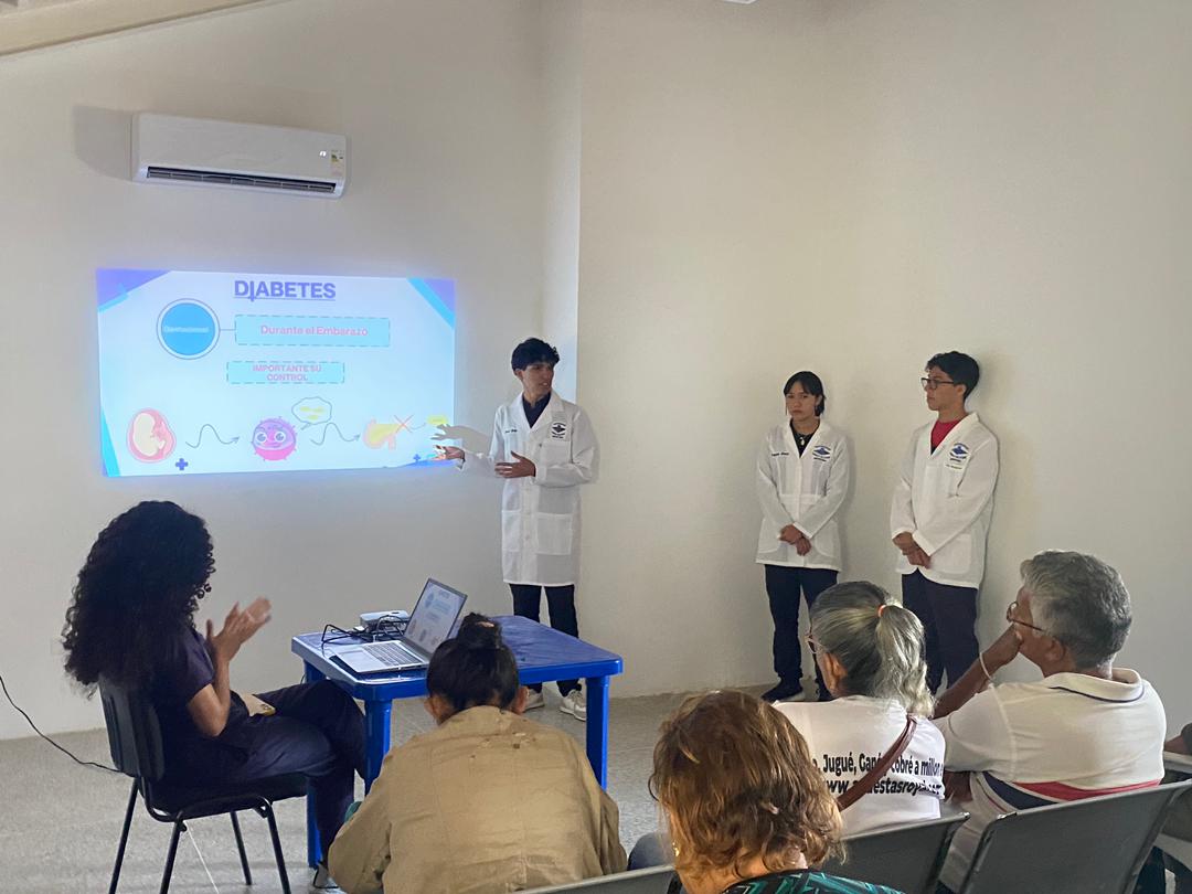 Abuelos de La Gran Victoria reciben jornadas sobre prevención de diabetes