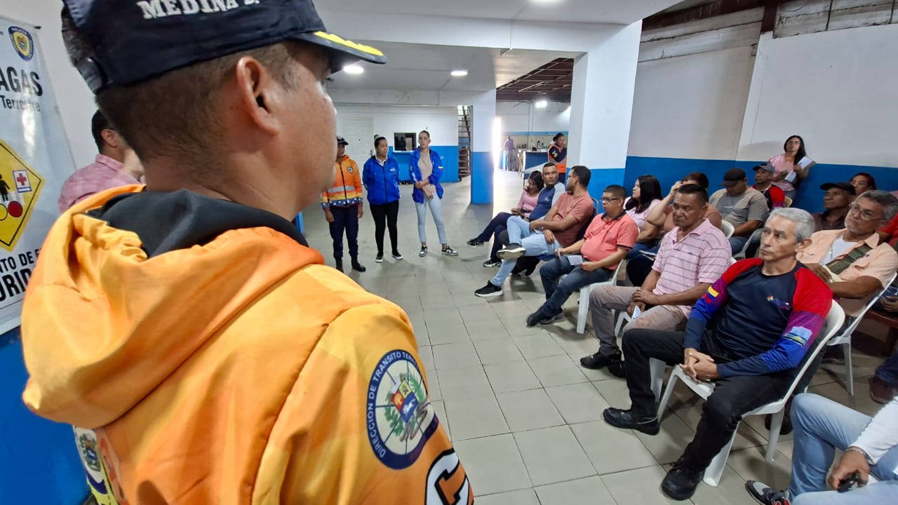 TransMonagas recibe formación en seguridad vial de la PNB y el Ministerio Público