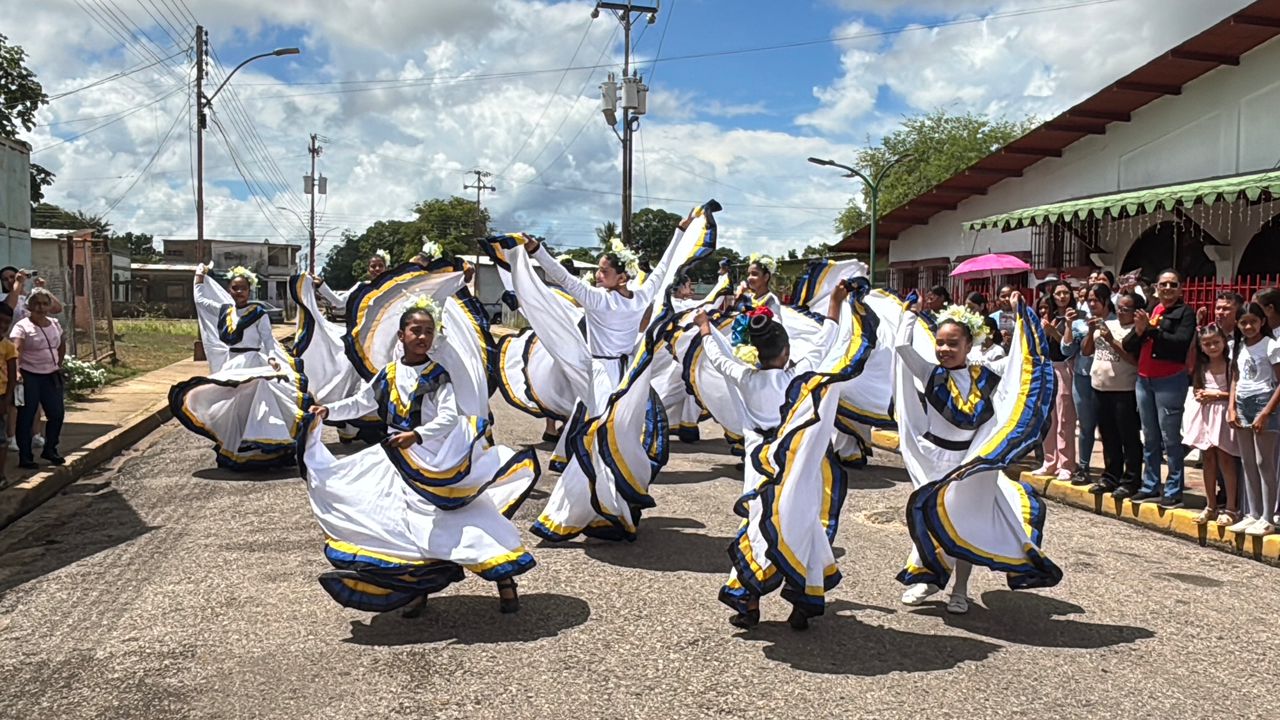 Con "Senderos del arte Monaguense", Libertador conmemoró el día histórico de San José Gregorio Hernández y Santa Carmen Rendiles