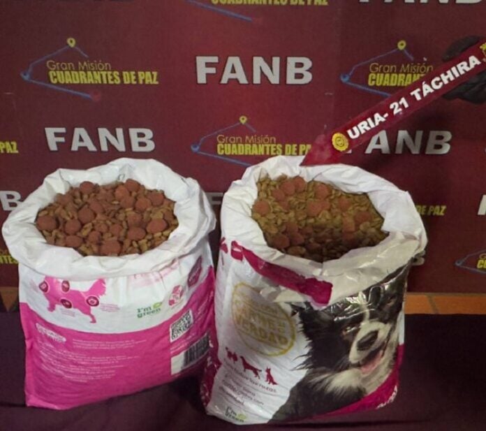 FANB incauta más de 24 kg de cocaína ocultos en sacos de comida para perros