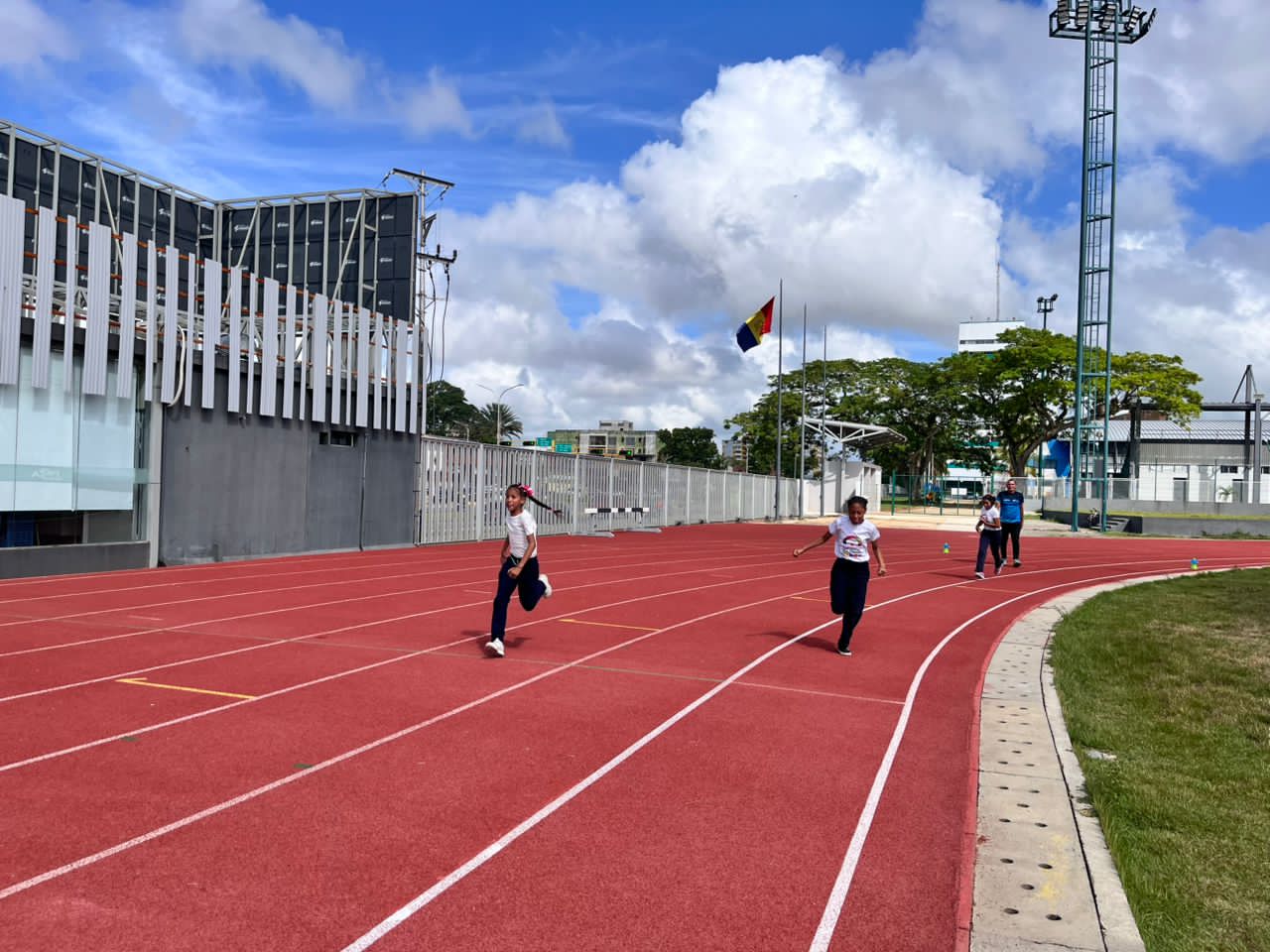 13 niños y niñas evaluados en la pista Yulimar Rojas para representar a Maturín en los Juegos Nacionales Comunales