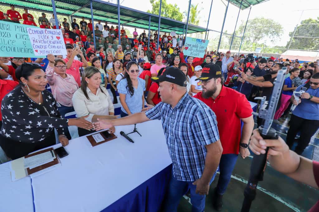 Ministro de Comunas destaca a Monagas como referente comunal