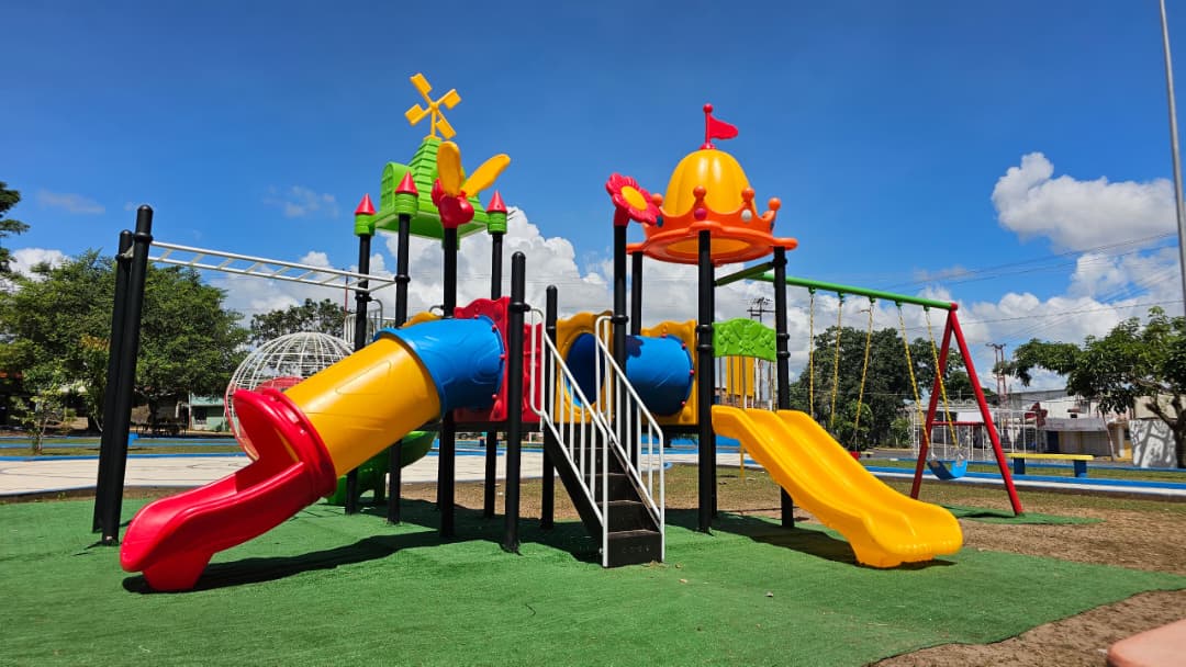 Tres nuevas atracciones infantiles se suman a las plazas Guanaguanay, Piar y Barrio Bolívar